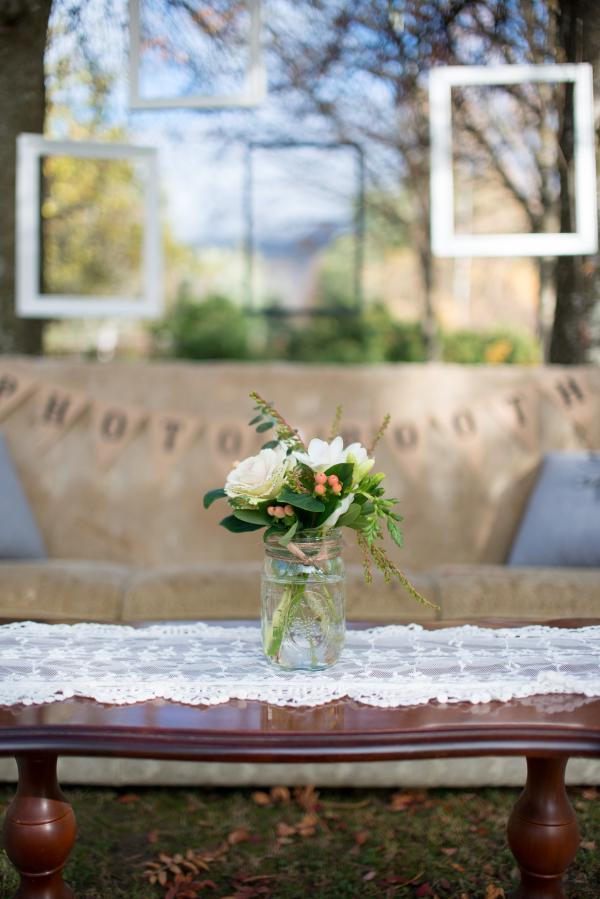 A super chic wedding with a touch of rustic whimsy, you will fall in love with such a distinctive burlap and lace themed wedding in fall season. The wedding will be so full of true countryside charm, from the hints of little lace wedding boxes or bags, burlap invites and table cards. At this time, those pretty wedding favors maybe draw more attention than the lovely couples(a little exaggeration :))! So here let’s enjoy the magic together! Enjoy! - See more at: http://www.tulleandchantilly.com/blog/45-chic-rustic-burlap-lace-wedding-ideas-and-inspiration/#sthash.ib0FA7Ie.dpuf